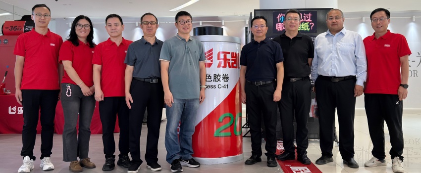 樂凱膠片國慶亮相保定萬博廣場，8天沉浸式體驗(yàn)點(diǎn)燃市民光影熱情