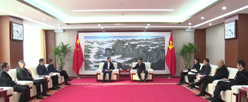 侯景濱赴南陽(yáng)調(diào)研重點(diǎn)項(xiàng)目并到樂凱華光宣講黨的二十屆四中全會(huì)精神